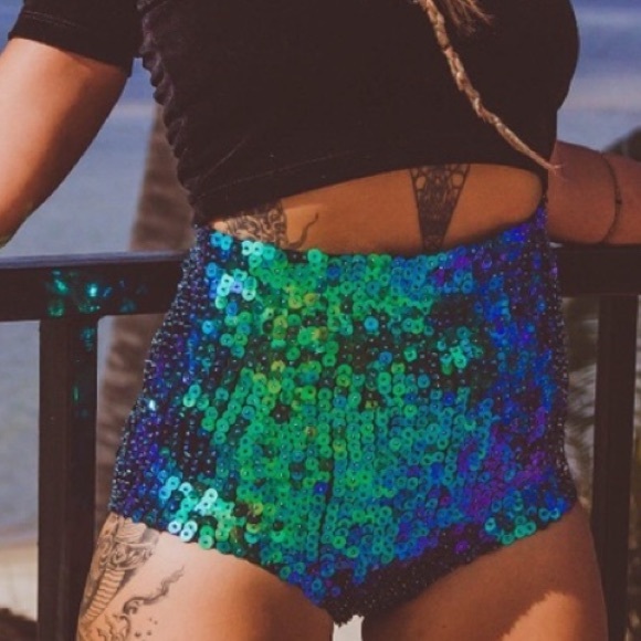 *HOST PICK* Custom Rave / festival fit outfit sequin hot pants strappy bra top - Picture 8 of 11